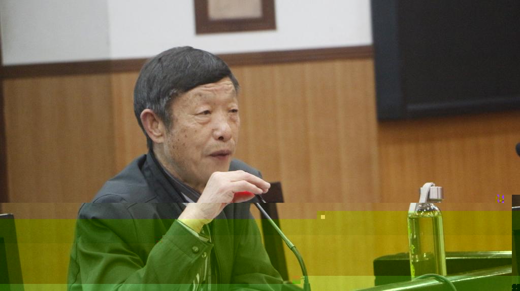(圖為 何英豪講話 譚思思 攝)
