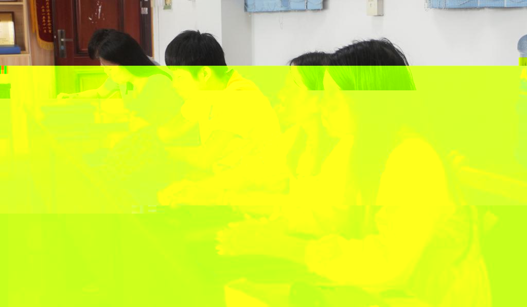 (圖為學生代表 何靜攝)